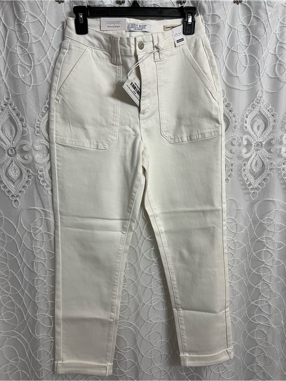 Judy Blue women’s Cream Straight Carpenter Jeans